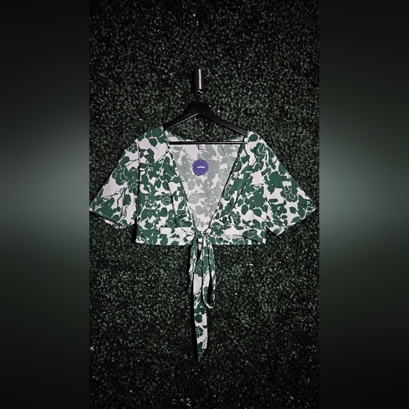 Tops - Floral Green Wrap Top